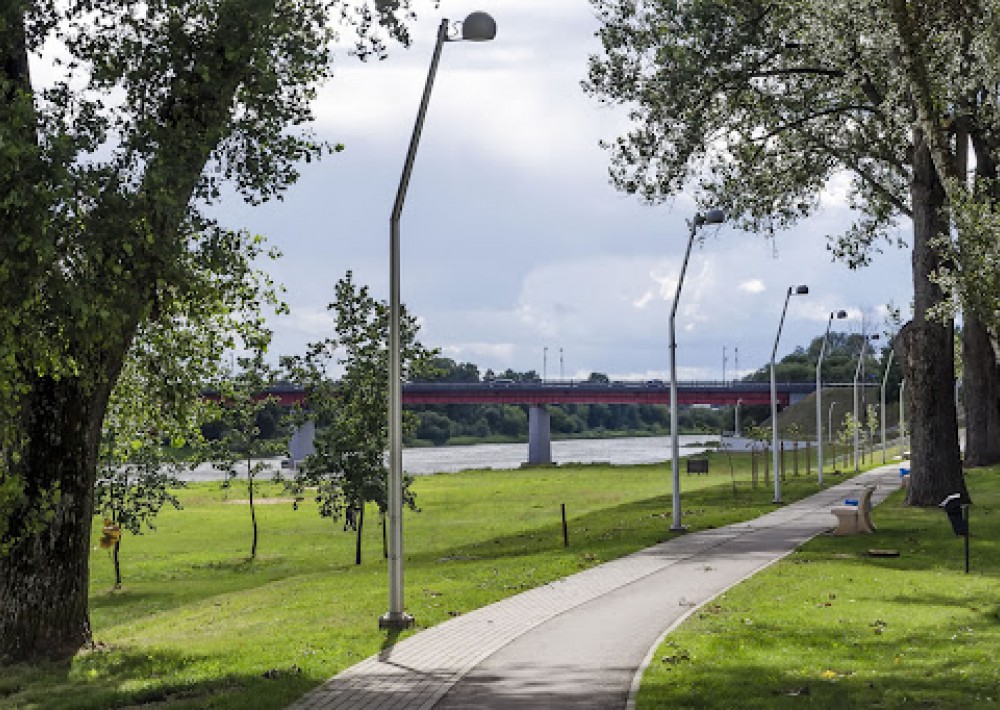 Neries pakrantė